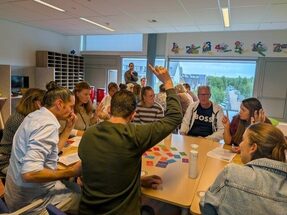maak 12